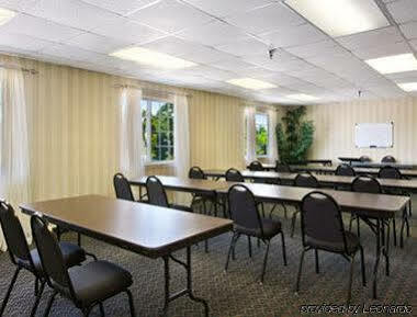 Microtel Inn & Suites Baton Rouge Exterior photo